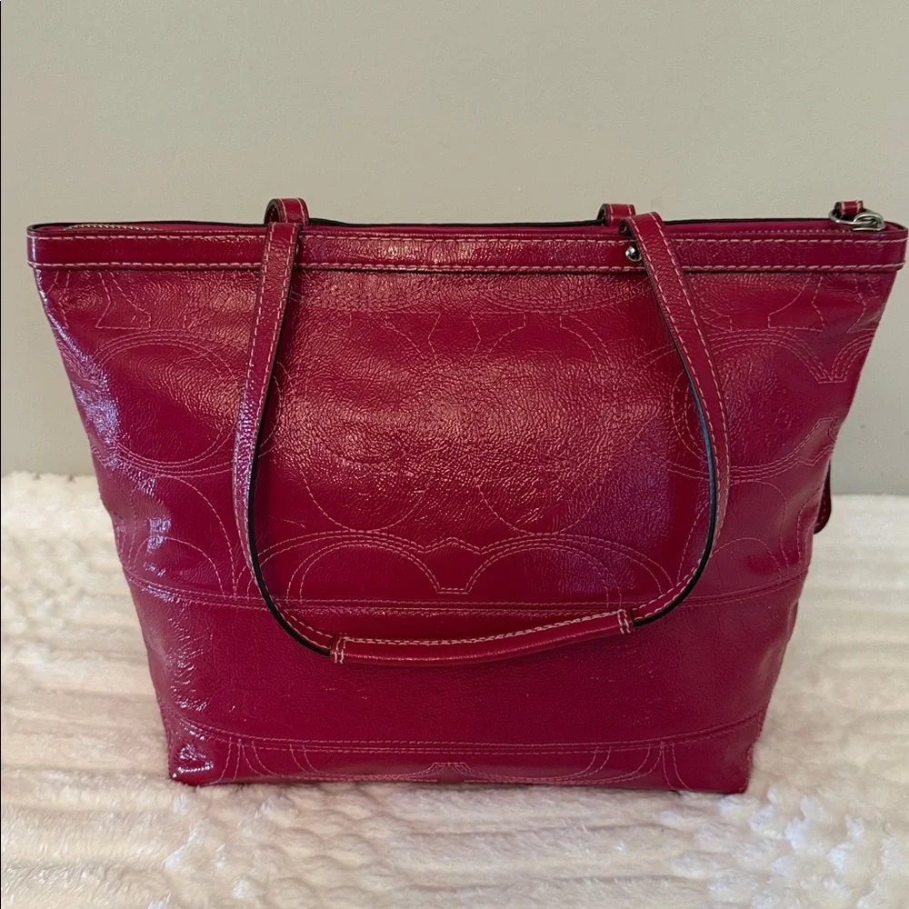 COACH Signature Berry Pink Patent Leather Tote Bag - Picture 2 of 16